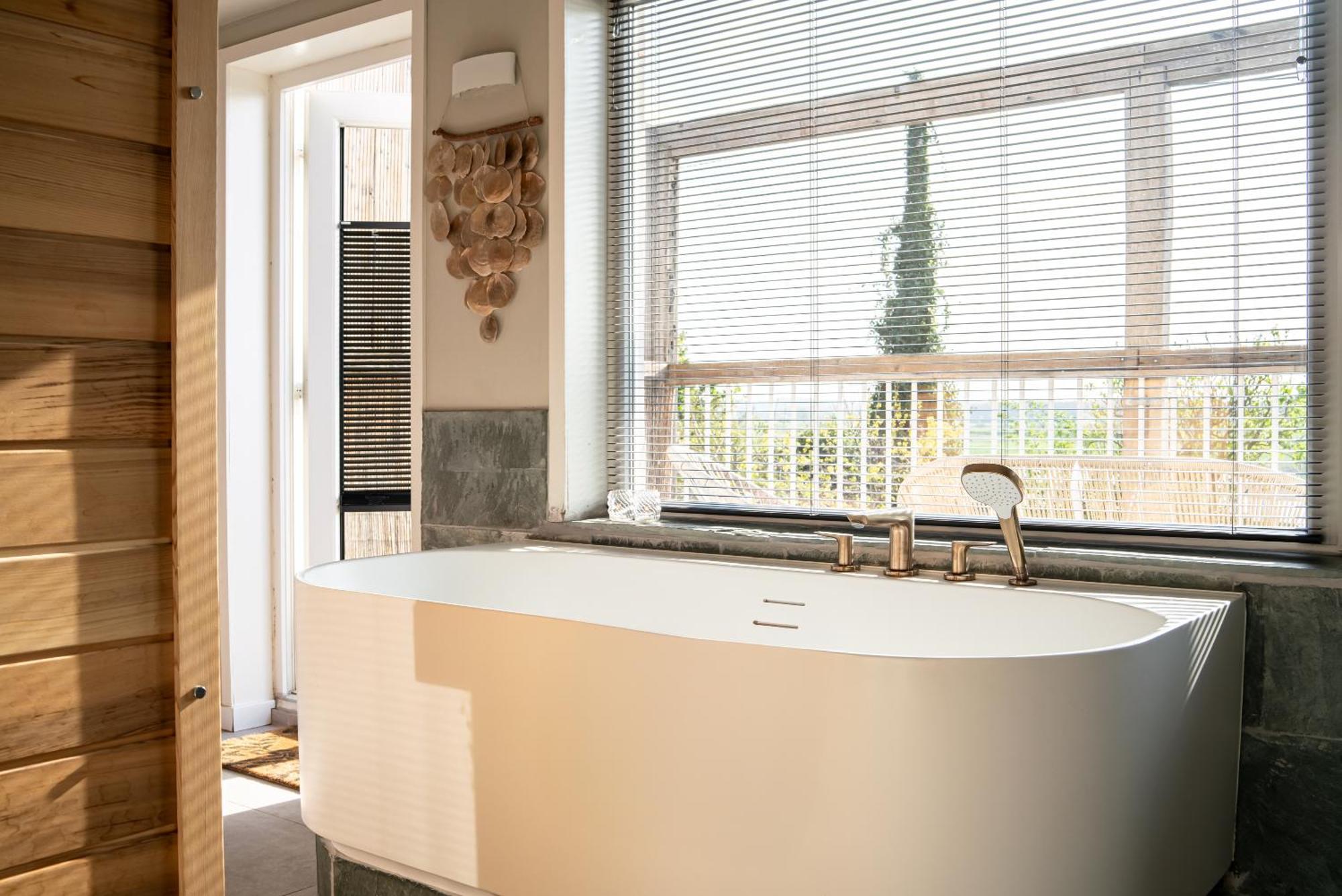 Maas Suites لاناكن المظهر الخارجي الصورة