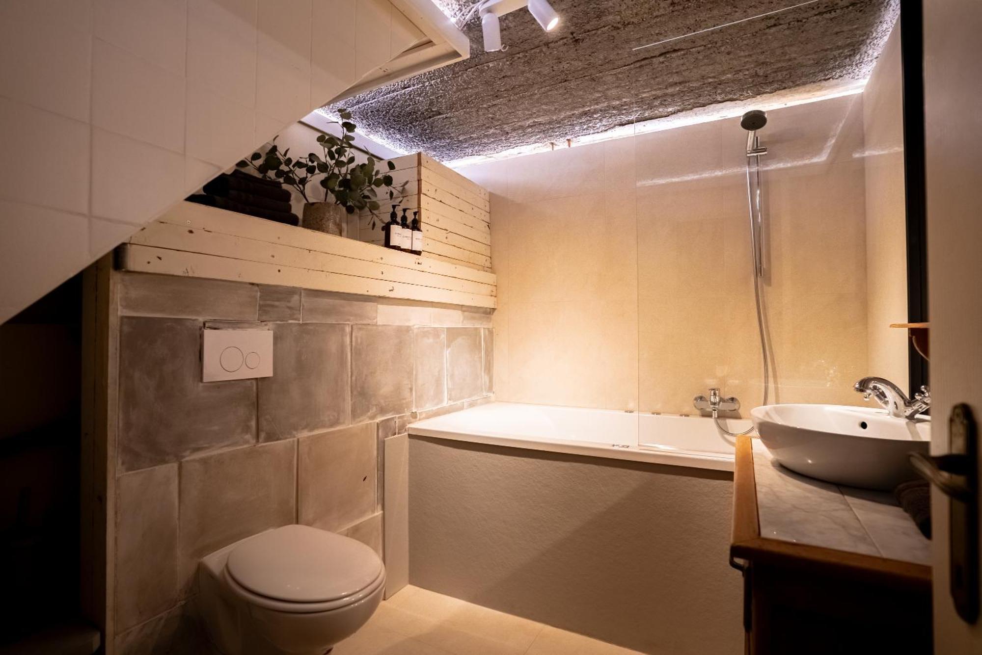 Maas Suites لاناكن المظهر الخارجي الصورة